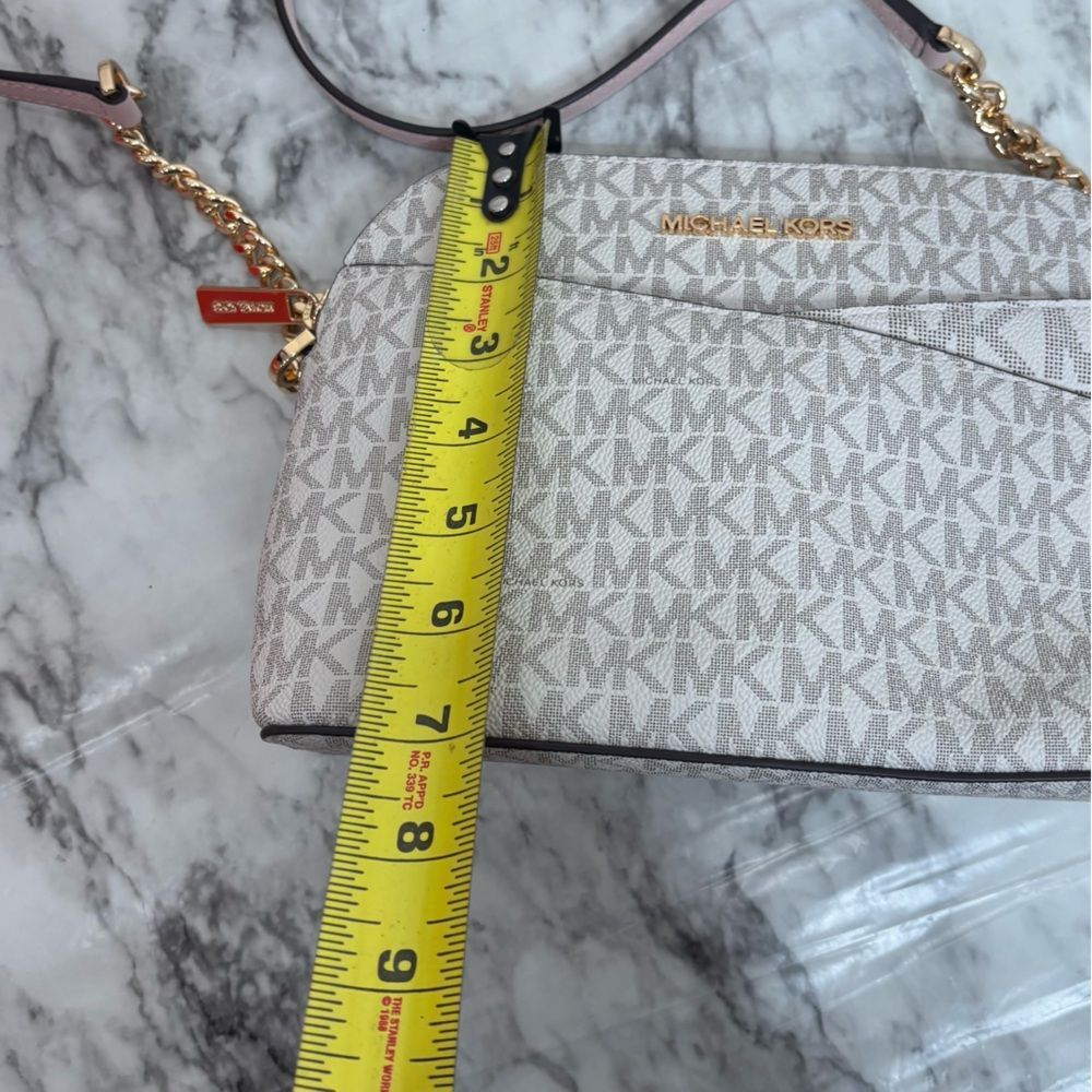 Michael Kors Jet Set Travel Medium Dome Shoulder Crossbody Bag MK Pale Gold NWT - Picture 8 of 9